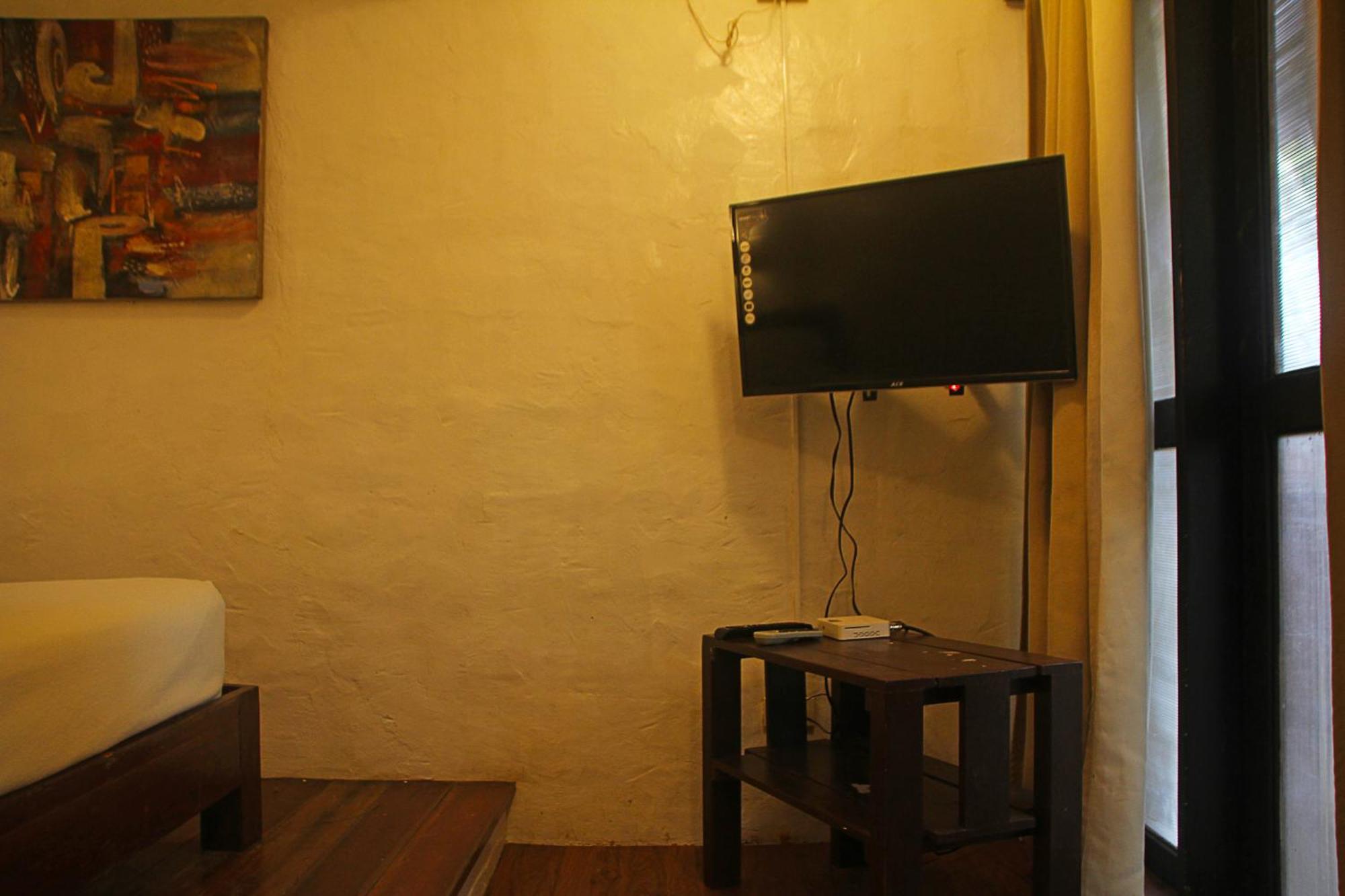 Lazy Dog Bed & Breakfast Balabag  Esterno foto